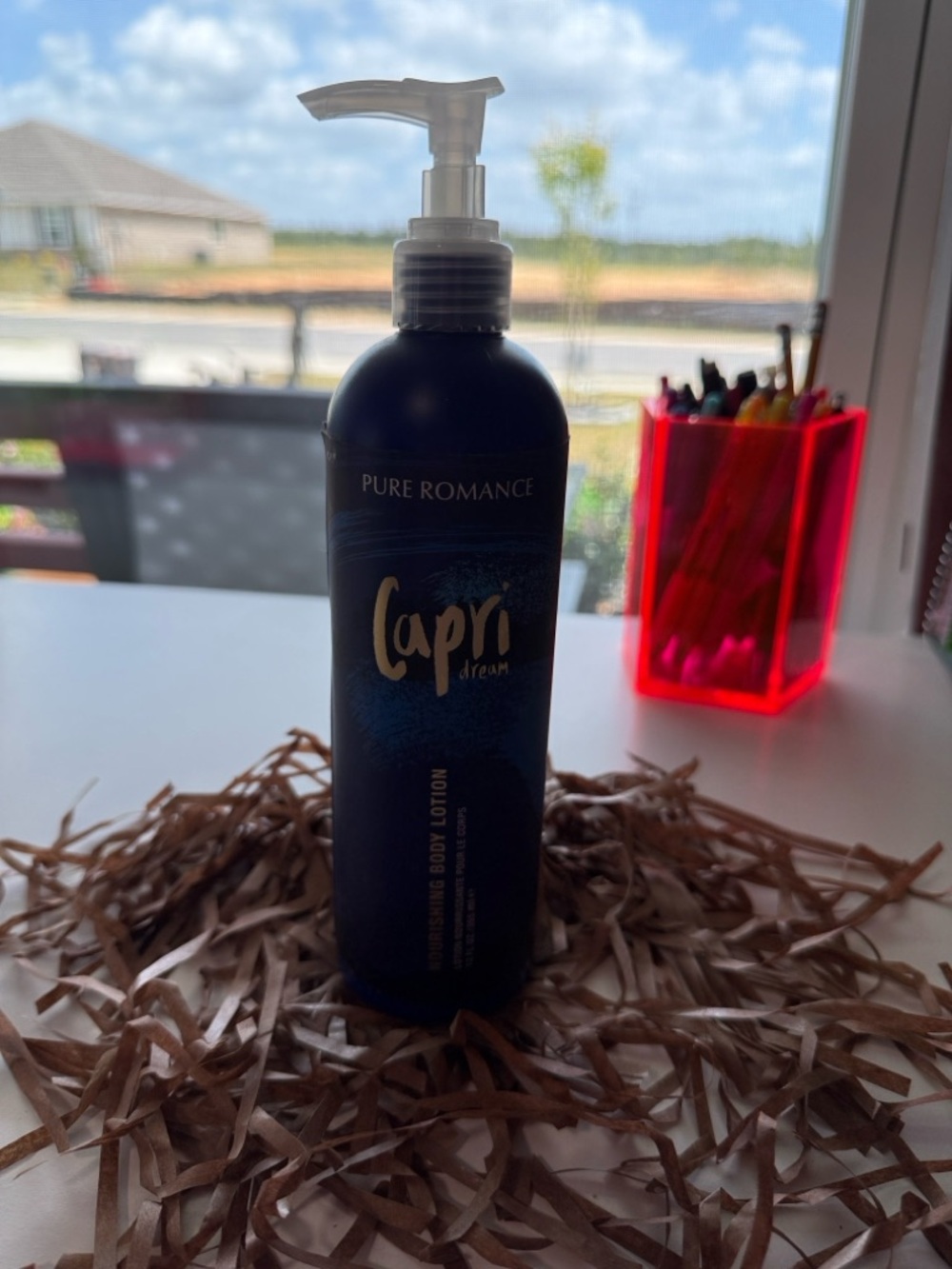Pure Romance Capri Dream Lotion - Navy & Gold Accents